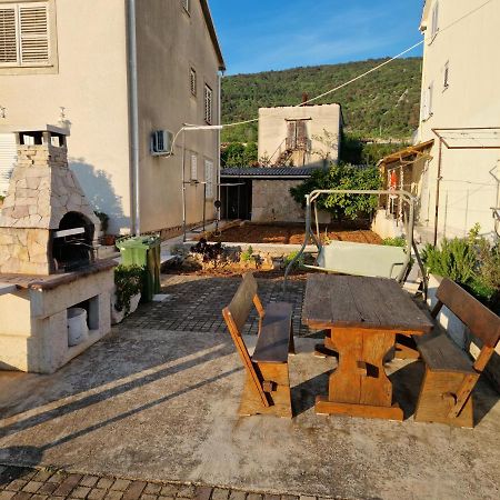 Apartment Poldrugo Cres Exterior photo