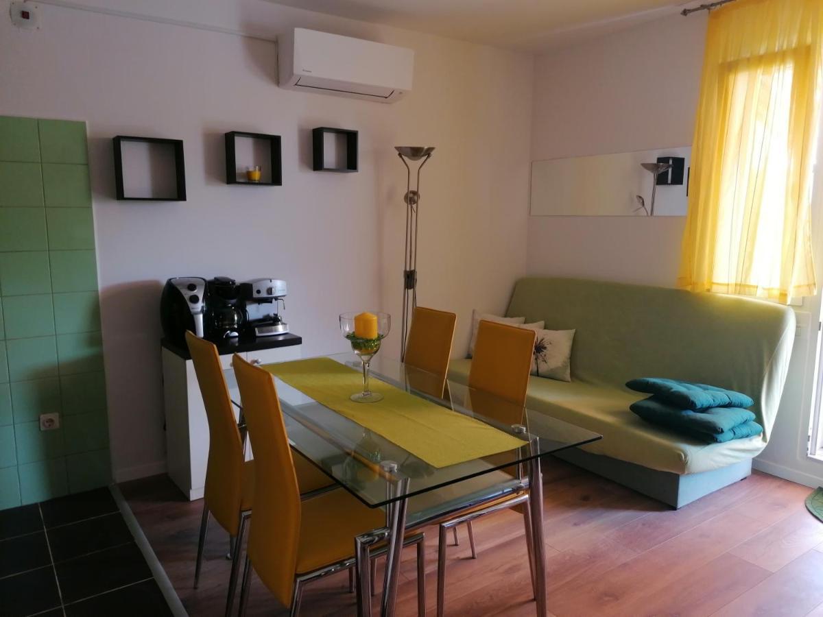 Apartment Poldrugo Cres Exterior photo